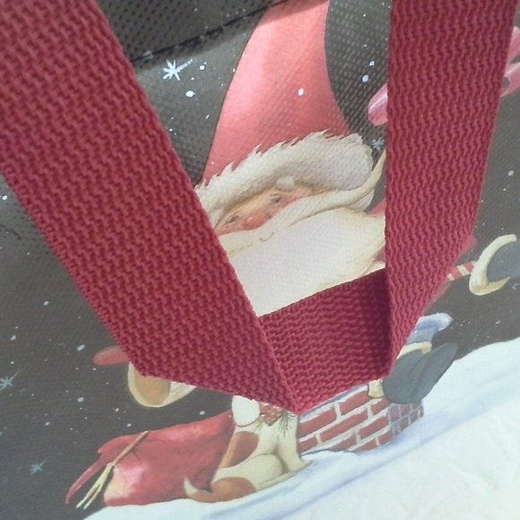 Lock and Lock Santa Climbing Down Chimney Tote - Picture 7 of 11